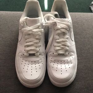 Women’s Nikes air force one